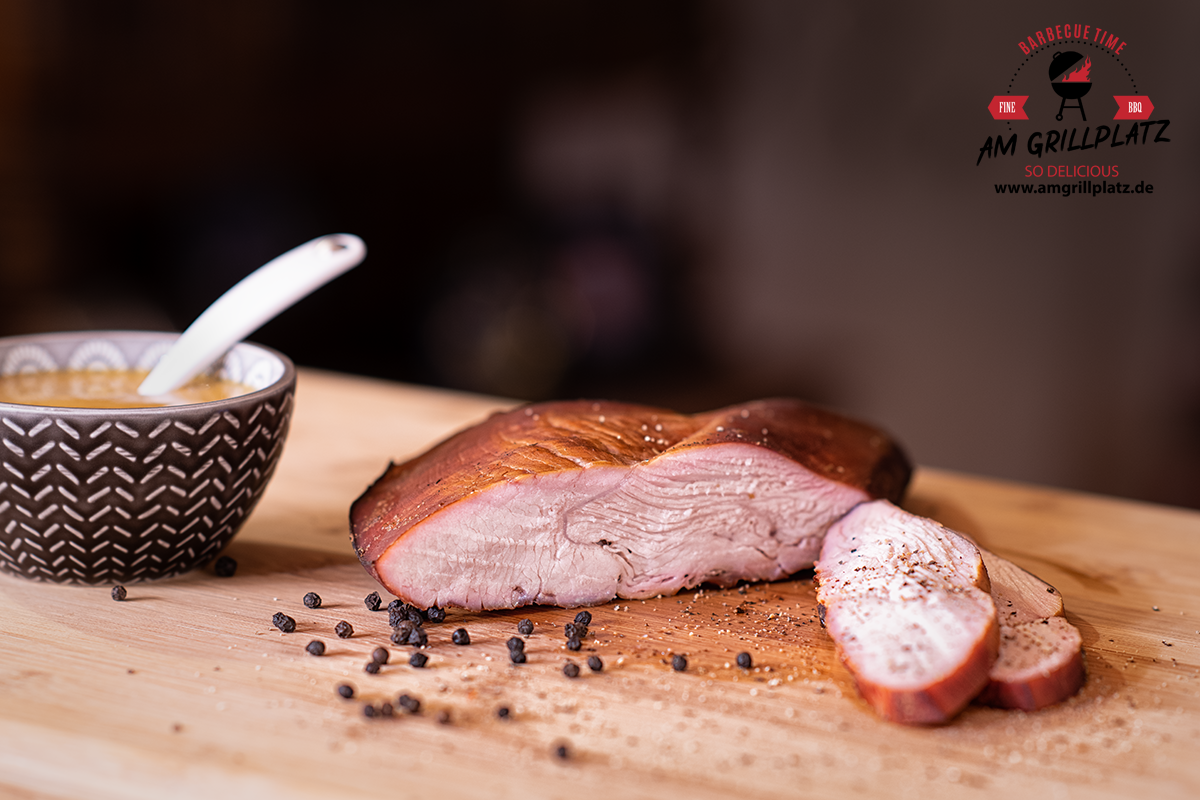 Geräucherte Putenbrust mit Honig-Senf Sauce - Am Grillplatz - BBQ ...