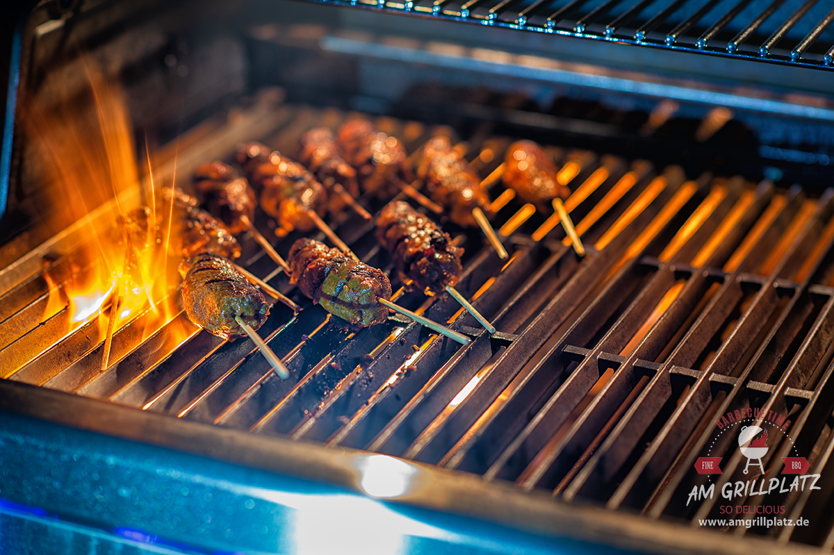 Cevapcici vom Grill - Am Grillplatz - BBQ &amp; Grillrezepte