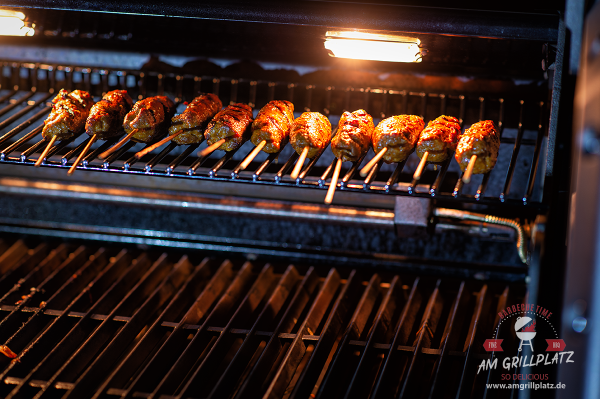 Cevapcici vom Grill - Am Grillplatz - BBQ &amp; Grillrezepte